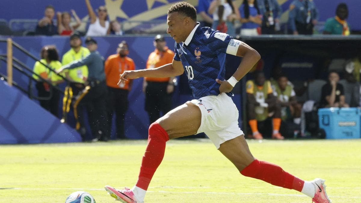 Mbappé efface Giroud et entre dans l'immortalité française