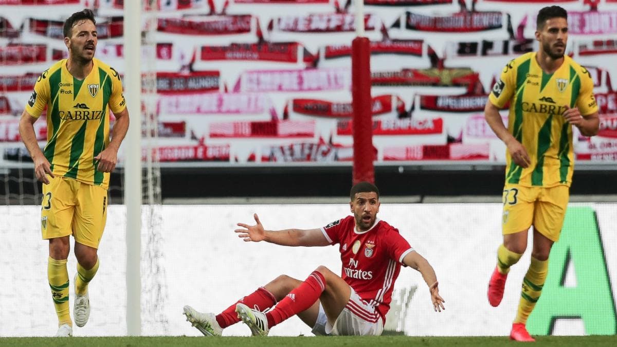 Taarabt aussi fort que Neymar, la comparaison qui relance un débat