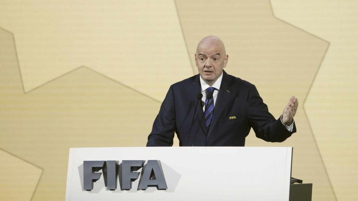 Infantino sous le feu des critiques pour ses déplacements en jet privé pendant la Coupe du Monde 2026