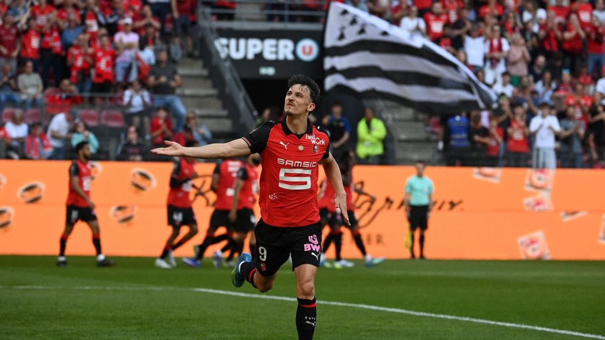 Lepaul, Sané et Lacazette rivalisent pour avril, trois grands débuts en lice