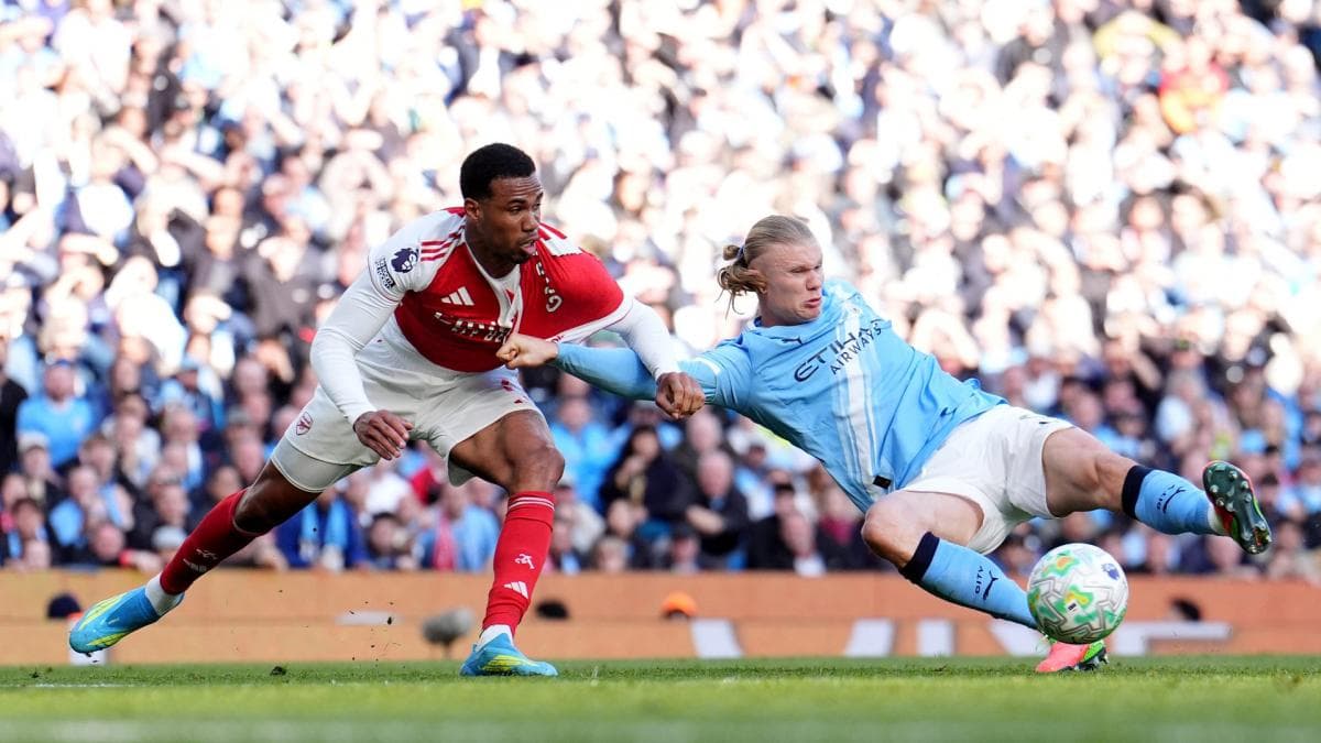 Manchester City renverse Arsenal et relance la Premier League