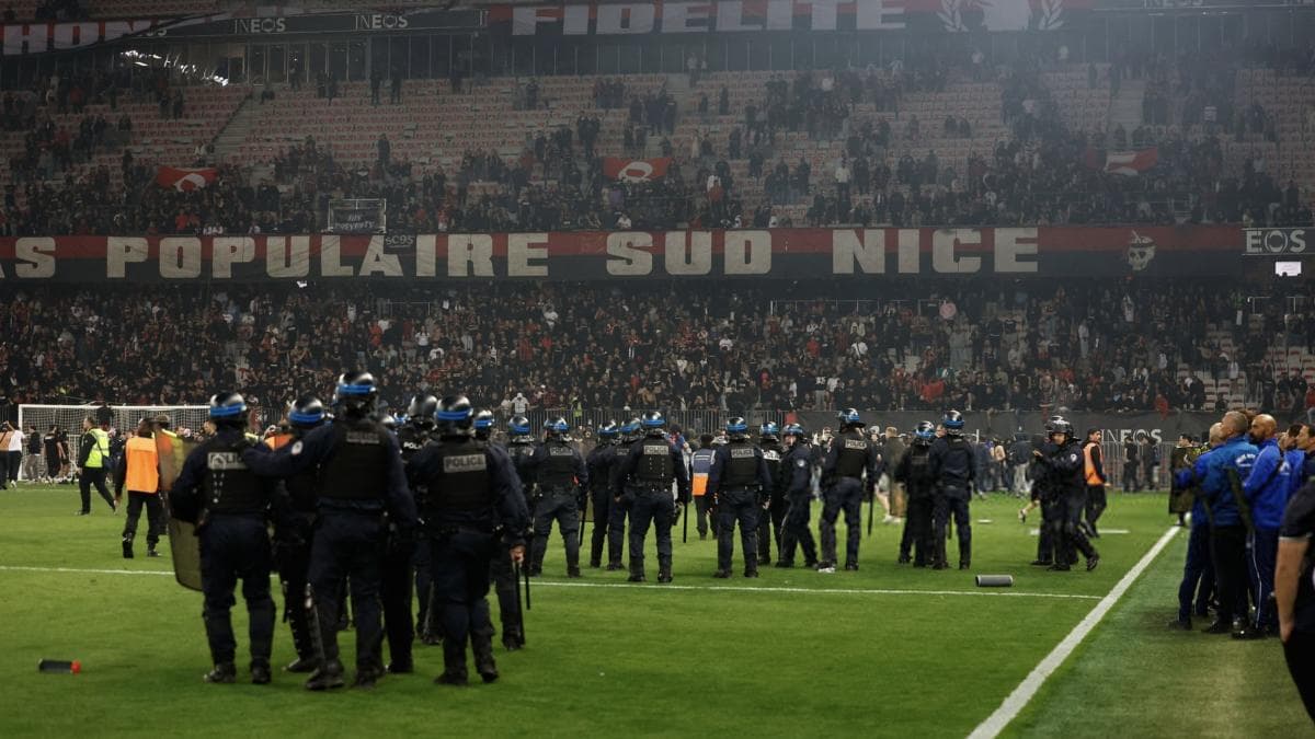Nice joue son barrage à huis clos, le PSG puni pour ses débordements