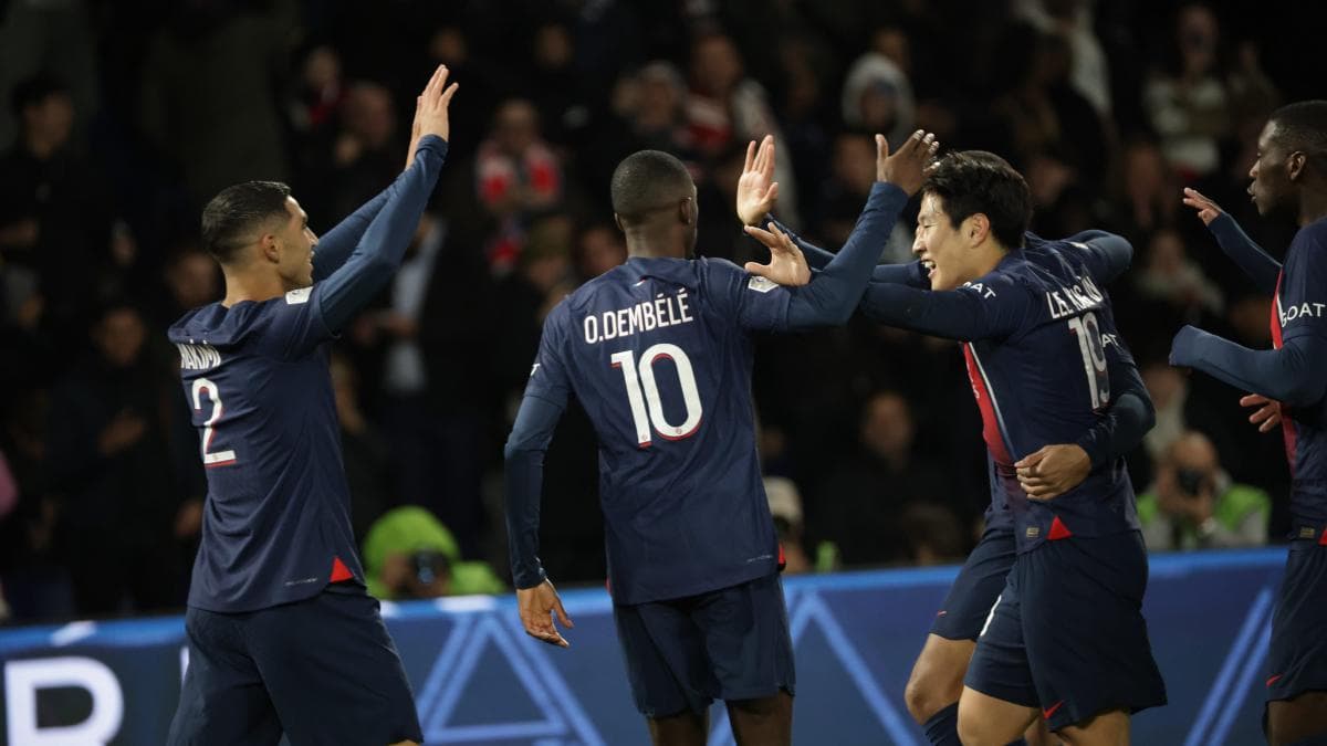 PSG redécouvre l'entraînement avant d'affronter Arsenal en finale