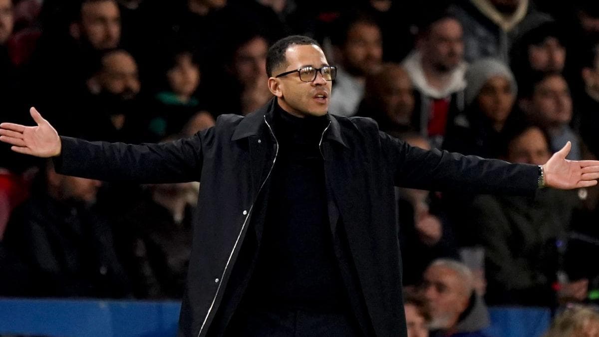 Chelsea-PSG : Rosenior y croit encore malgré la claque 5-2