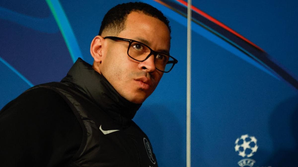 Chelsea : Rosenior identifie la taupe qui plombe le vestiaire