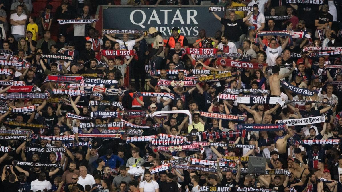 PSG à Angers - quand les ultras transforment l'autoroute en champ de bataille